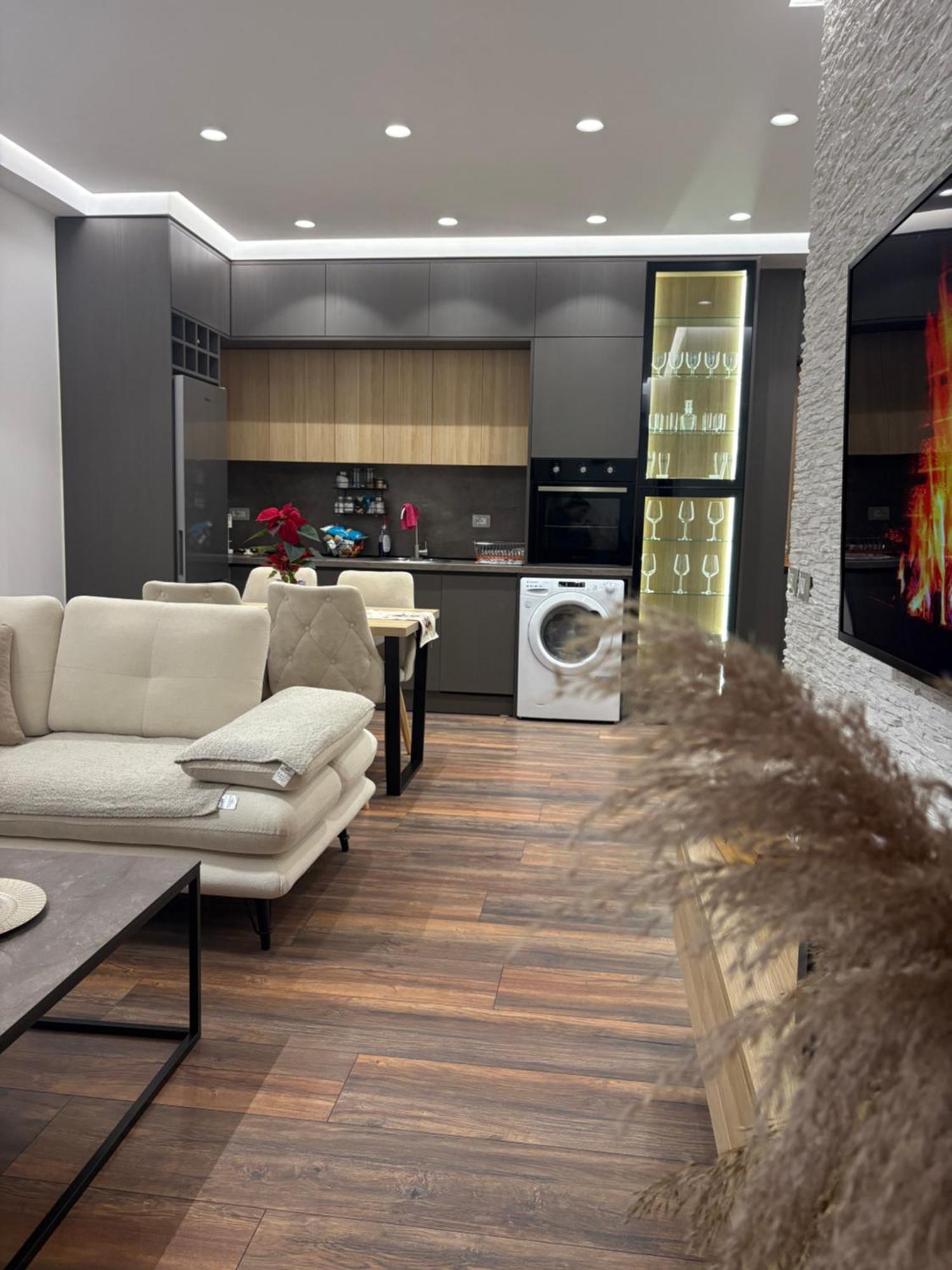 Alajs Apartament Avlonya Dış mekan fotoğraf